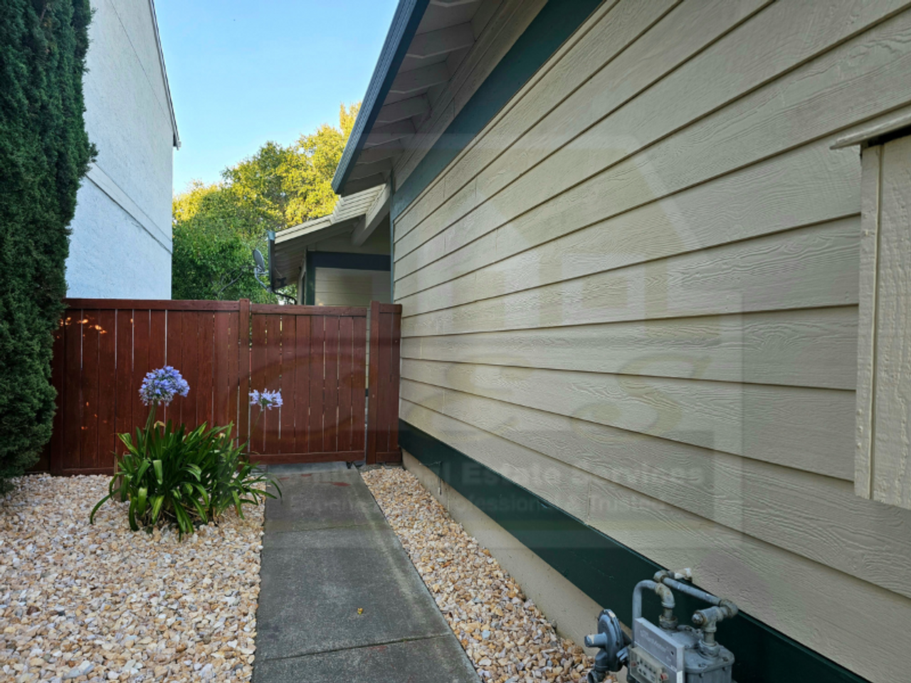 188 Dartford St - Photo 2 of 23