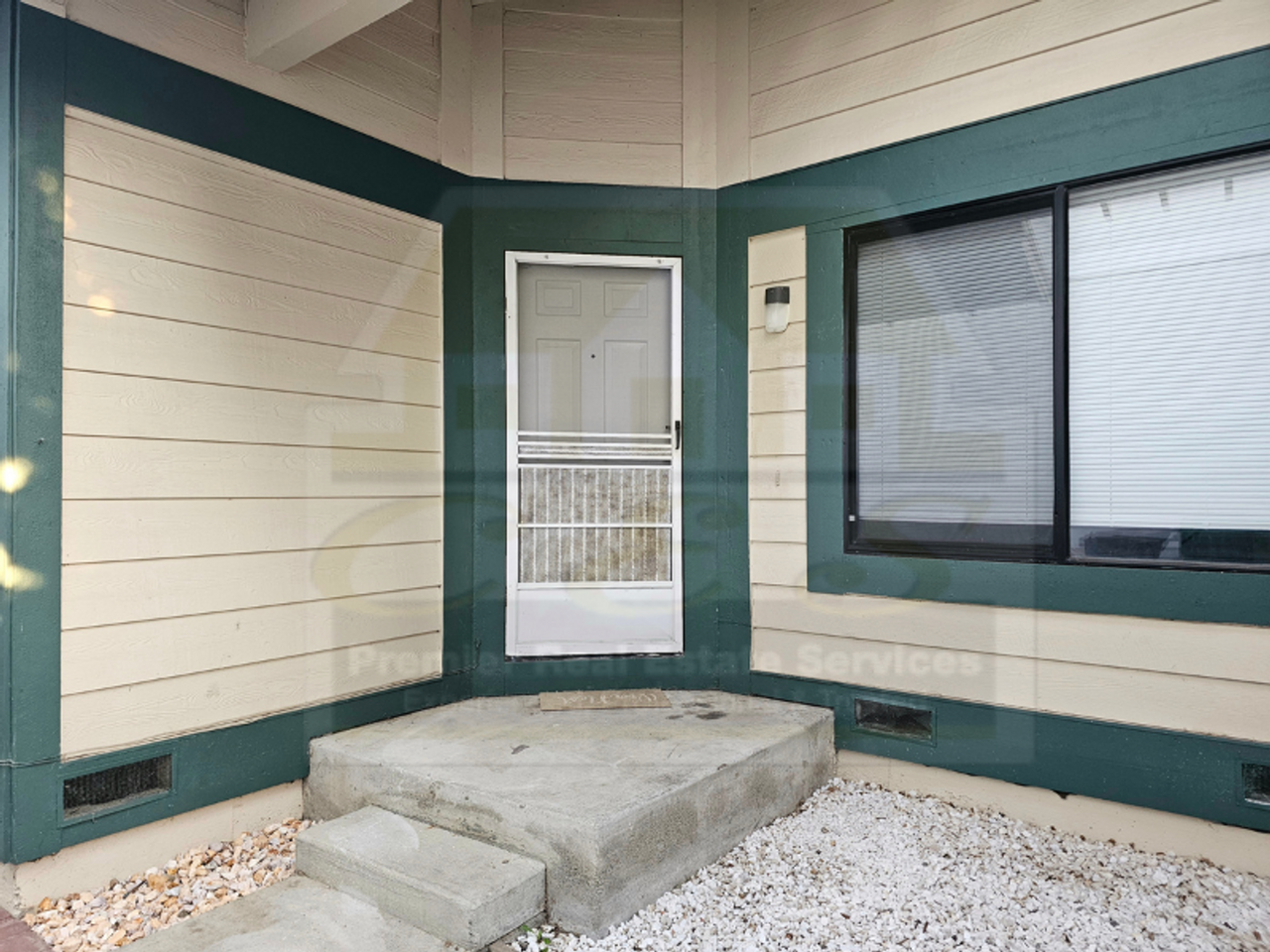 188 Dartford St - Photo 3 of 23