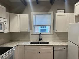 featured image of 18 18 W Liberty