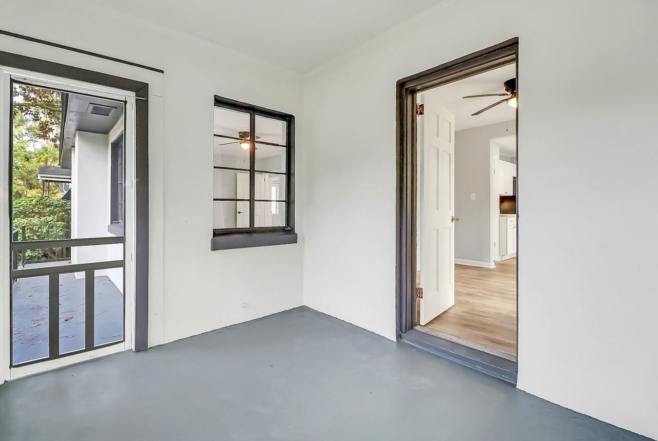 1513 East 37th Street - Photo 6 of 15