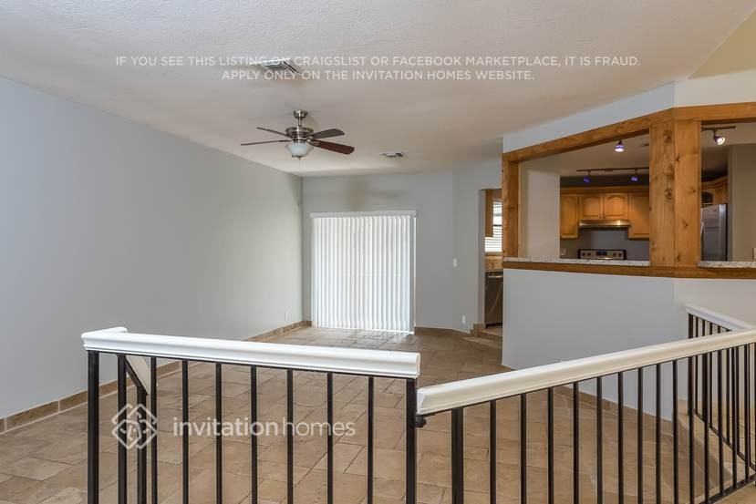 4536 Pinetree Dr - Photo 5 of 20