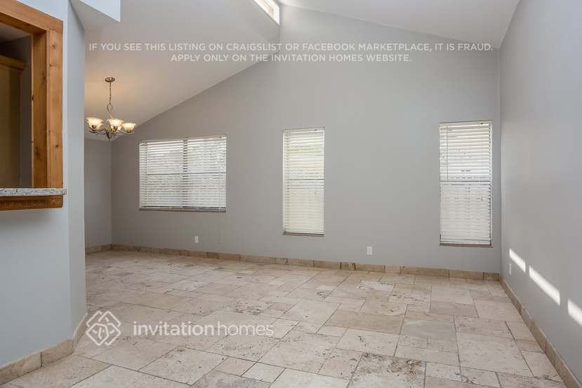 4536 Pinetree Dr - Photo 4 of 20