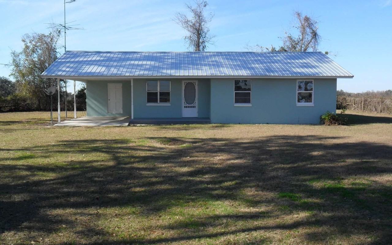 5496 Sw Tustenuggee Ave - Photo 2 of 14