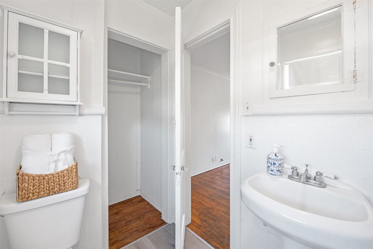 1509 Enid St - Photo 6 of 19