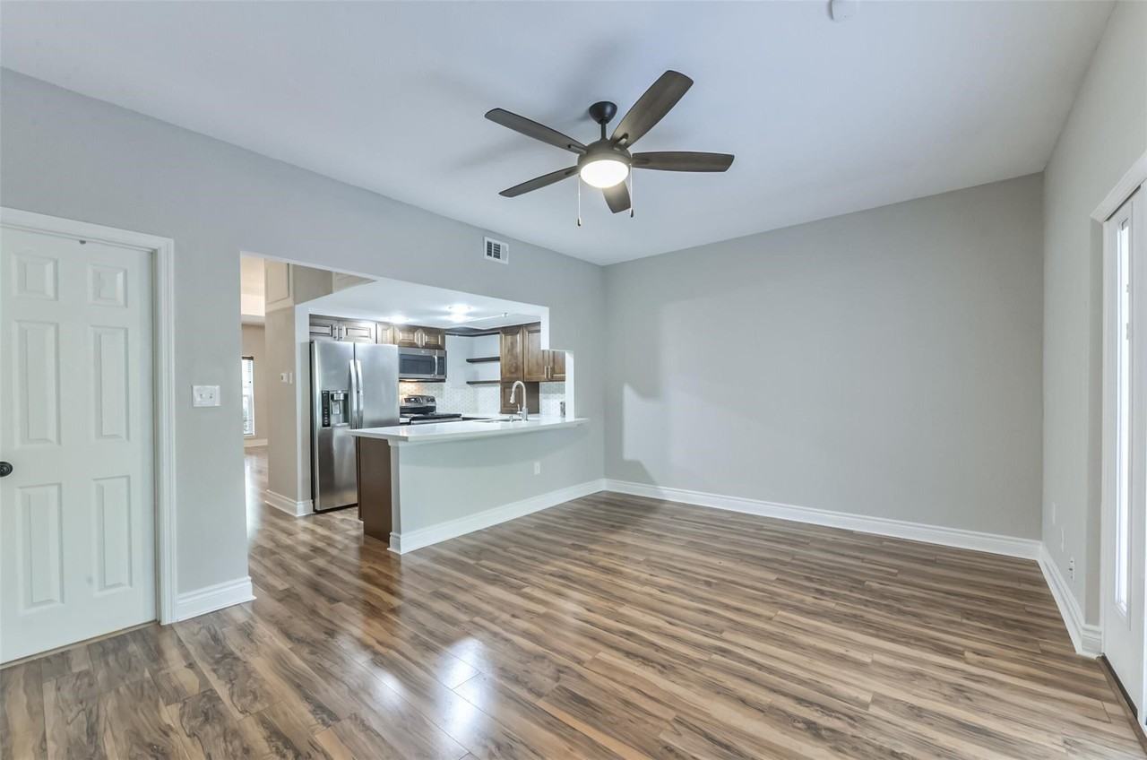 811 Threadneedle St - Photo 7 of 23