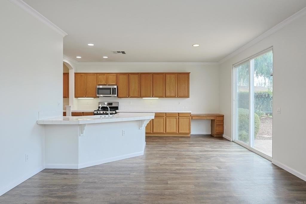 1396 Cascade Pl - Photo 7 of 49