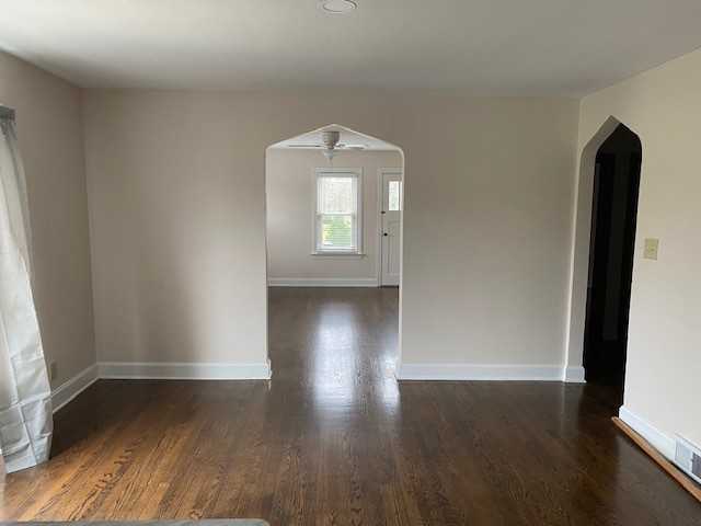 9281 Peach St - Photo 3 of 13