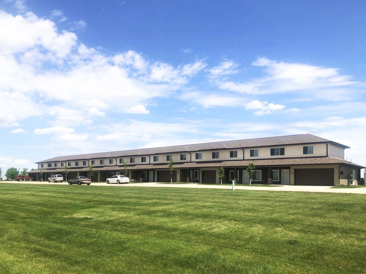 Prairie Trail Village Apartments & Townhomes - Photo 7 of 50