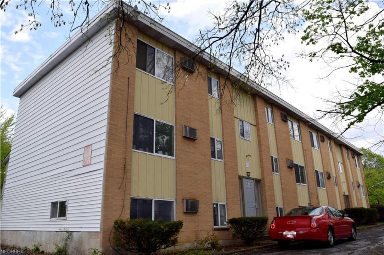 39 Rhodes Avenue - Photo 2 of 7