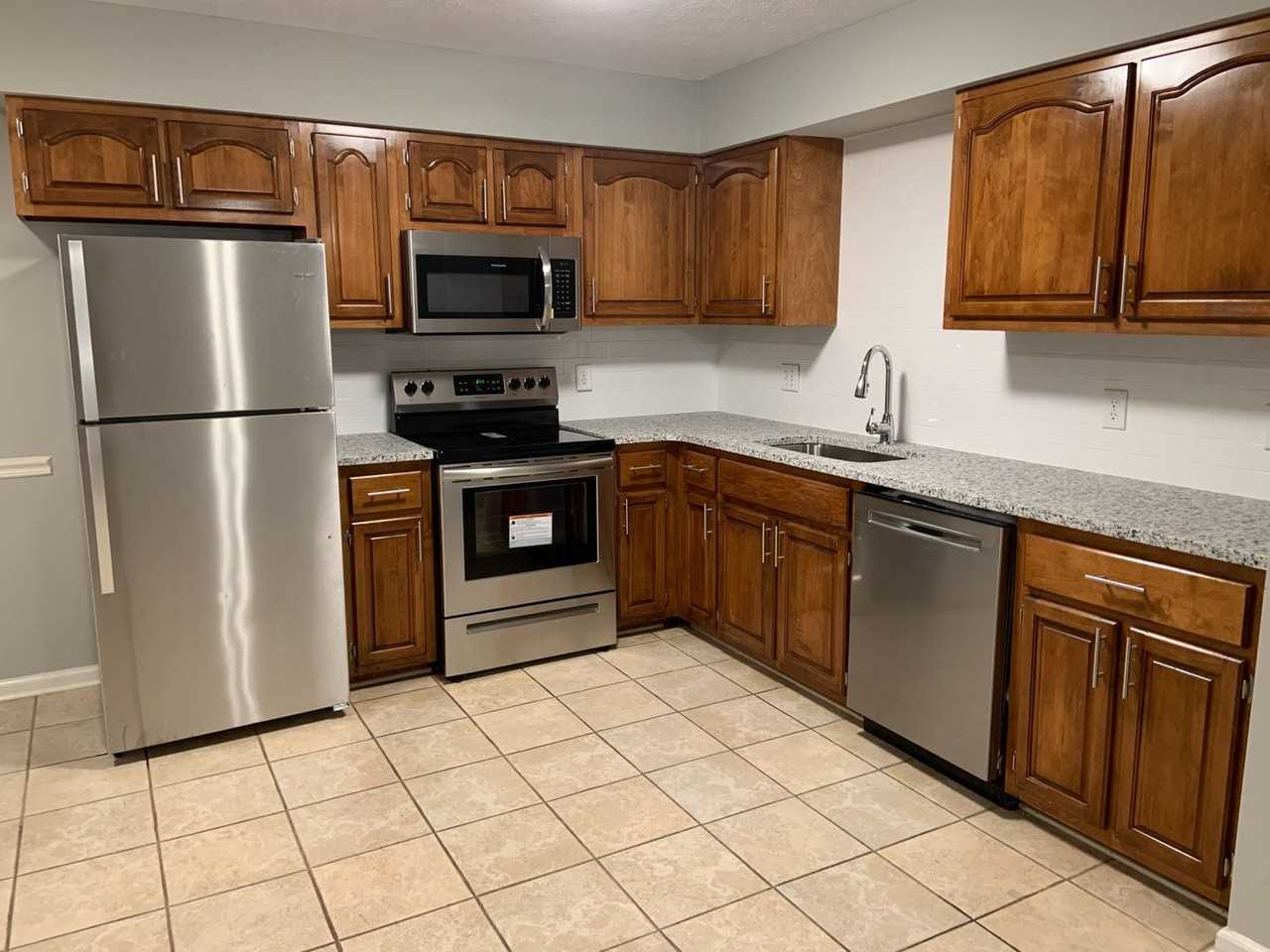 1346 Kent Drive - Photo 2 of 13