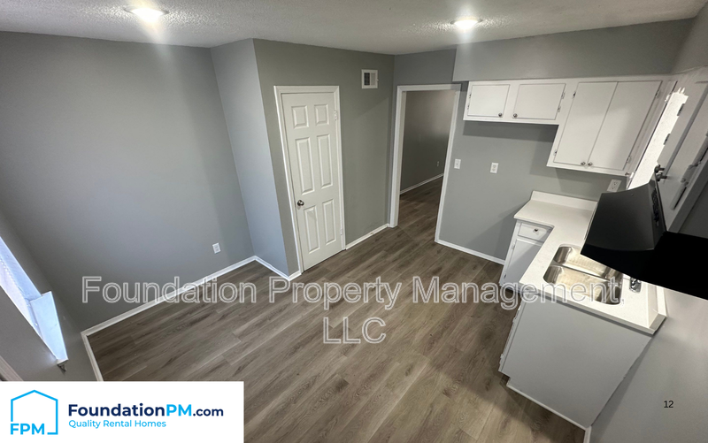 686 Westview Ln - Photo 3 of 11