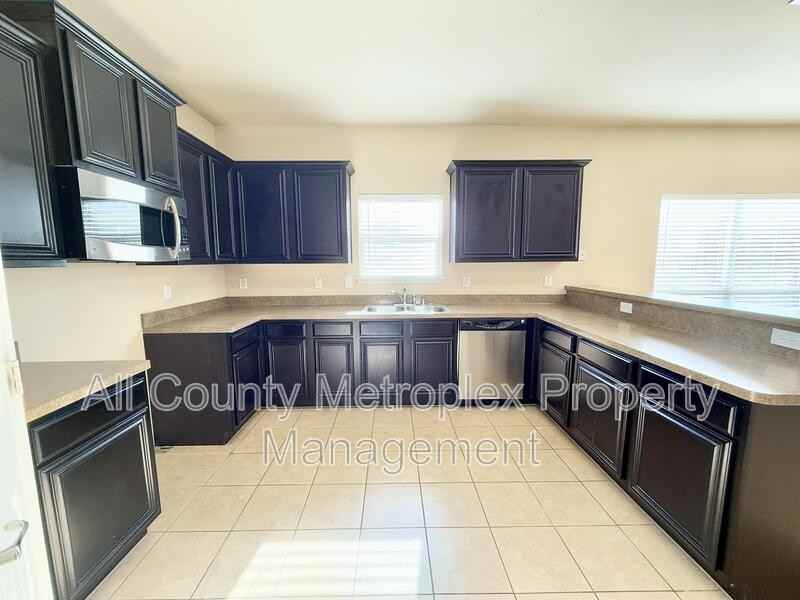 1225 Alder Tree Ln - Photo 2 of 8