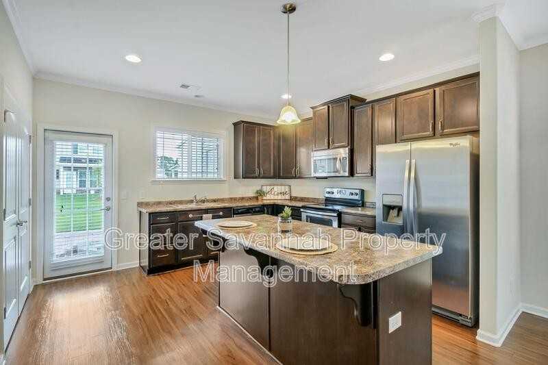 208 Ventura Pl - Photo 7 of 25