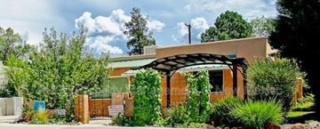 featured image of 404 Dartmouth Dr Se #1