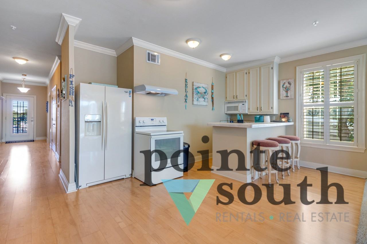 724 Harbor Blvd #201 - Photo 7 of 26