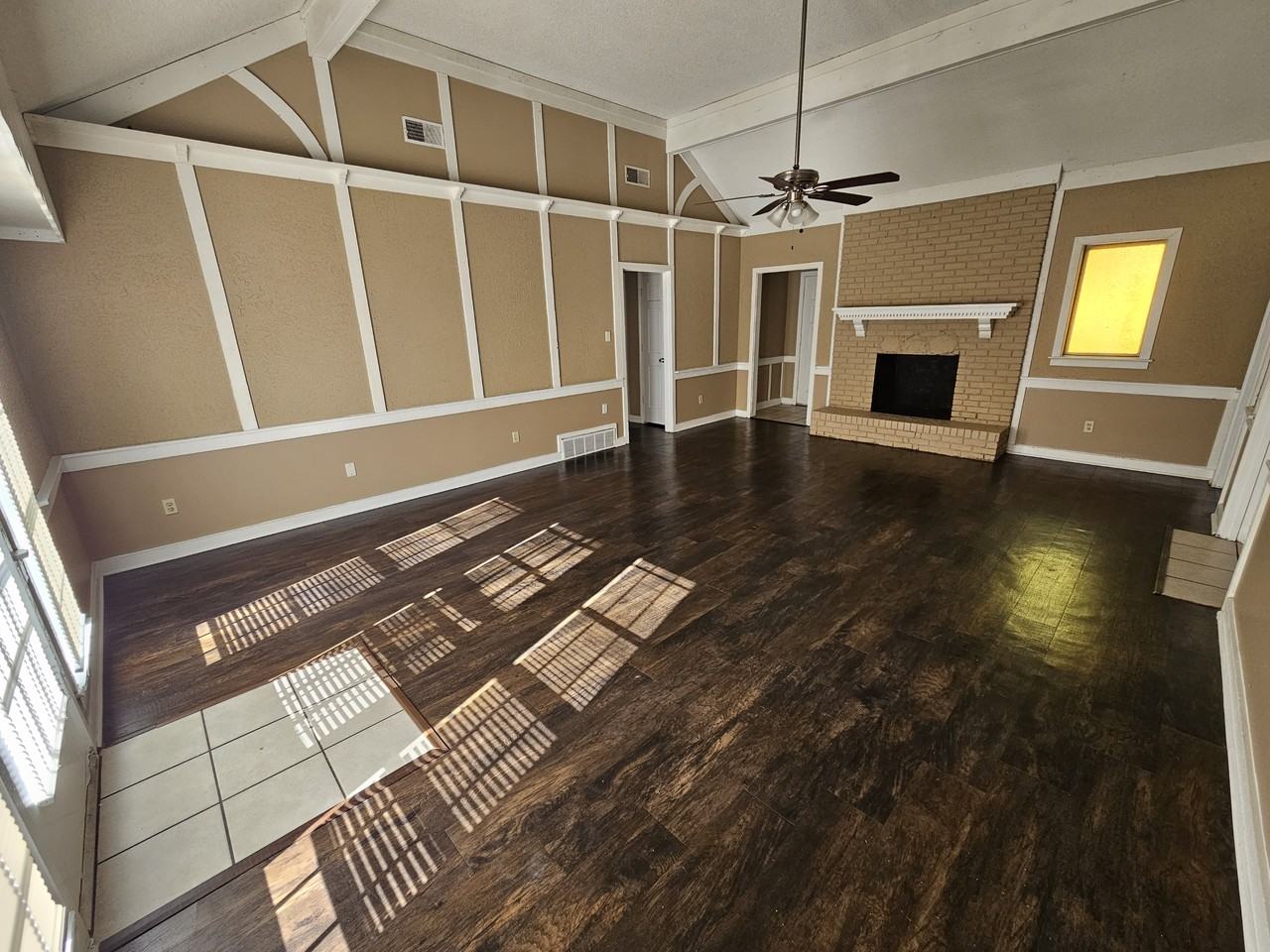 8141 Misty Meadows Ln - Photo 3 of 19