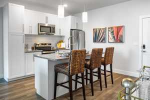 featured image of 1700 N Harbor Shore Blvd