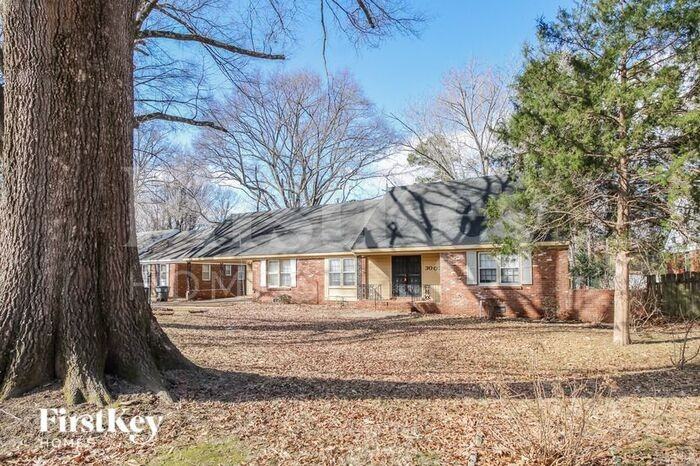 3003 E Glengarry Rd - Photo 3 of 16