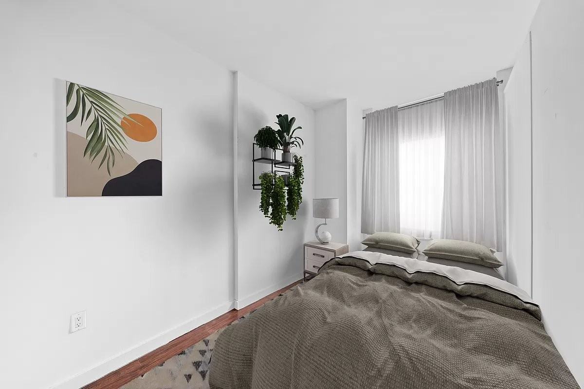 Maiden Ln #425 - Photo 3 of 8