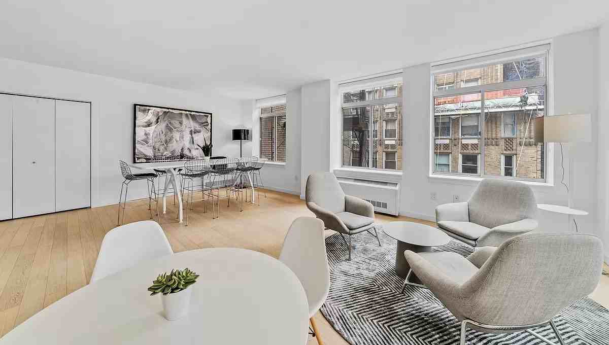 Maiden Ln #425 - Photo 6 of 8