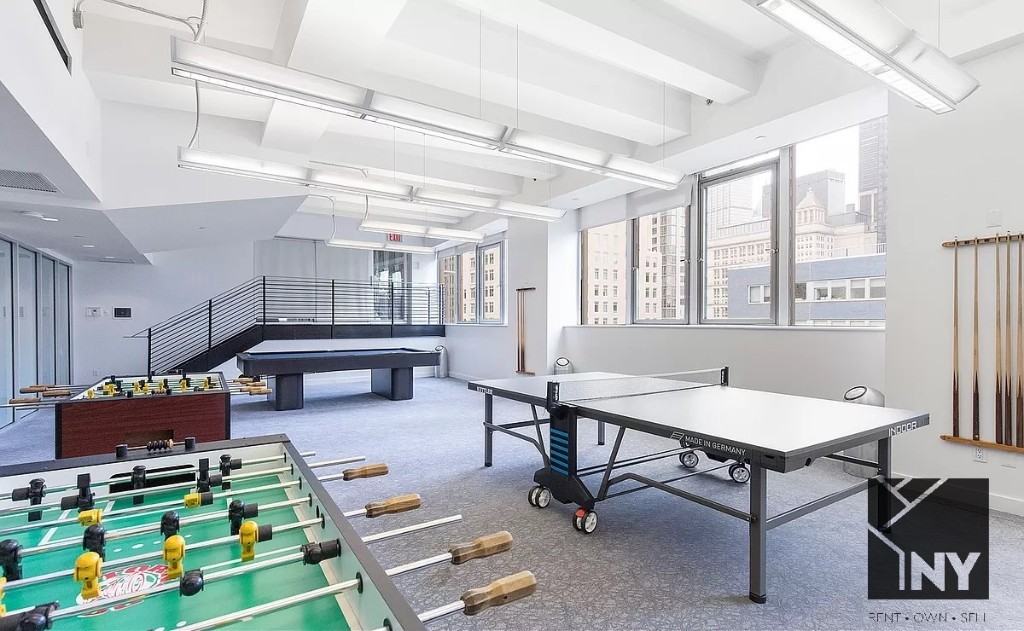 Park Pl #2211 - Photo 6 of 7