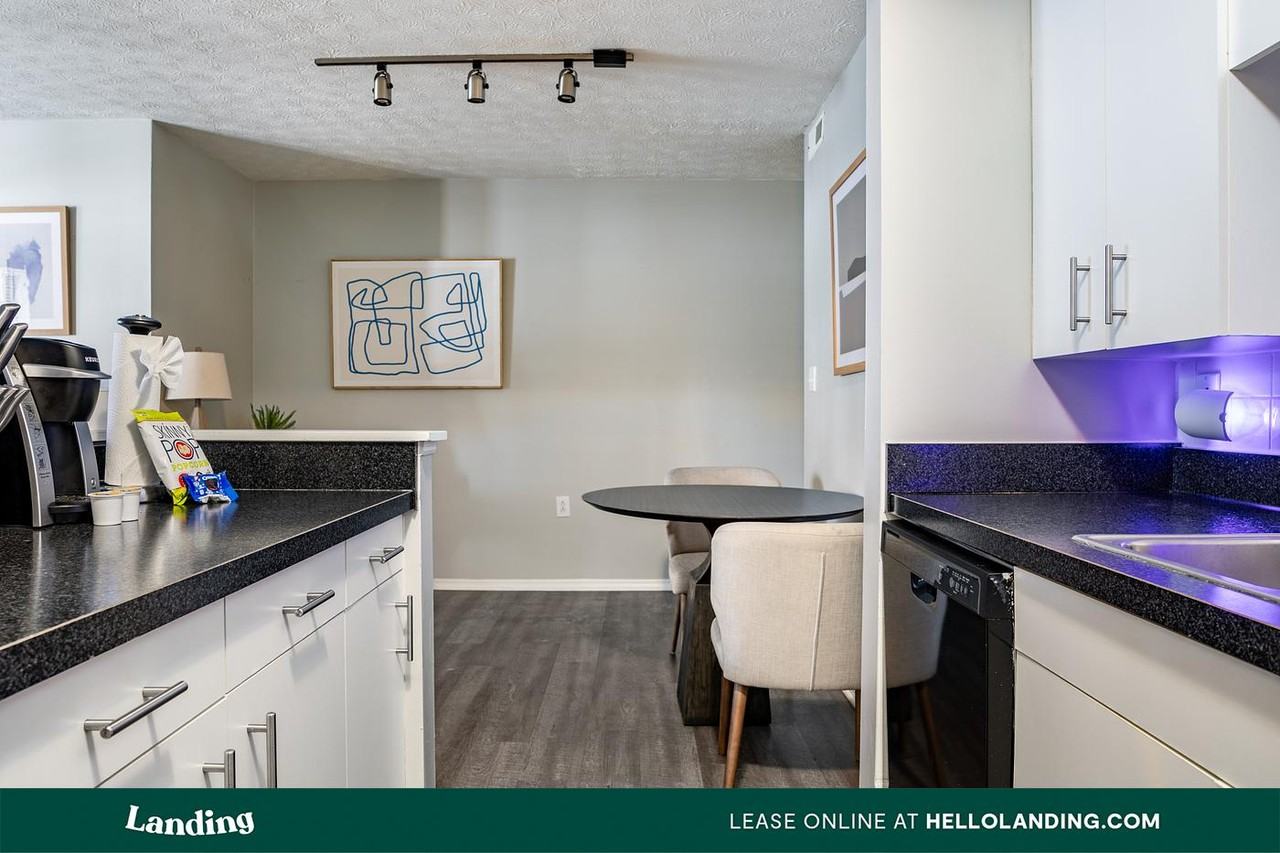 115 W Monument Ave - Photo 7 of 50