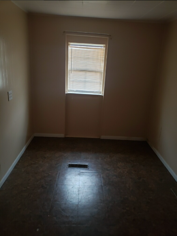 1503 W Marion Ave - Photo 3 of 18