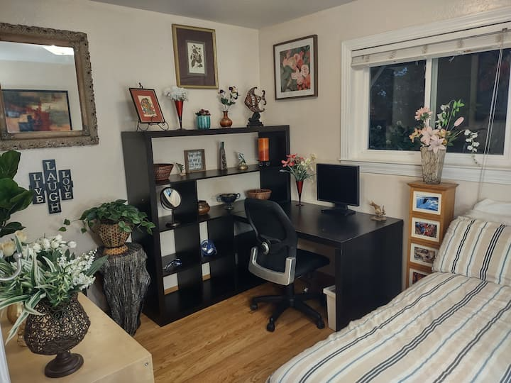 1 E Covell Blvd - Photo 2 of 12