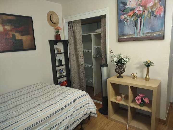 1 E Covell Blvd - Photo 3 of 12