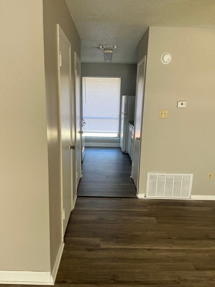 Chateau Apartments - Photo 2 of 8