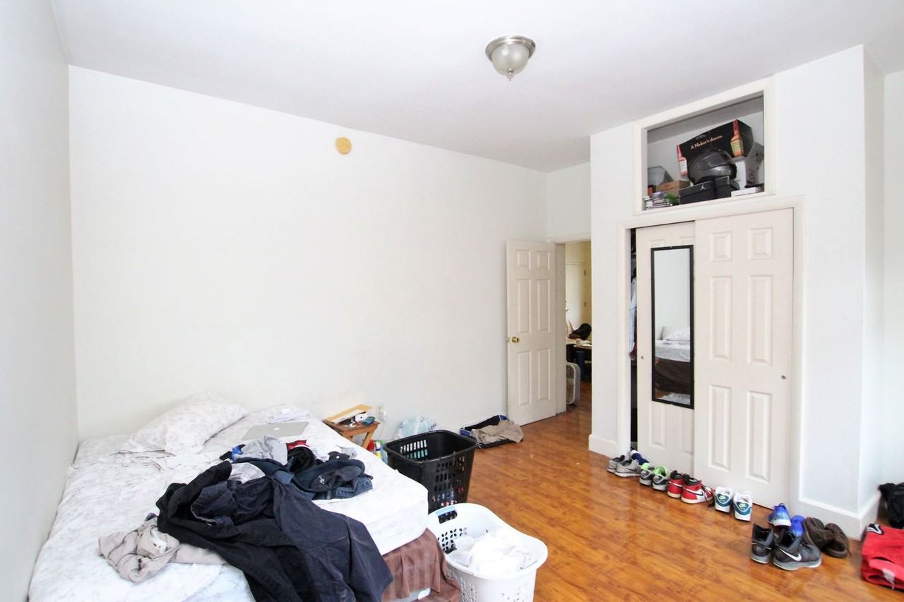 1633 S 6th St - Photo 4 of 9
