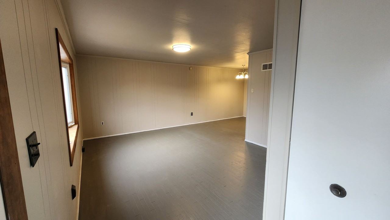 18 Oak Dr - Photo 2 of 14