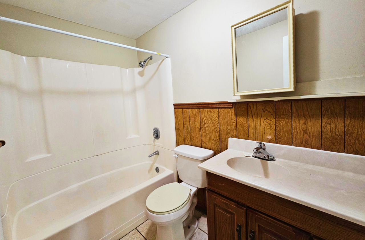 2308 Weber St - Photo 2 of 14