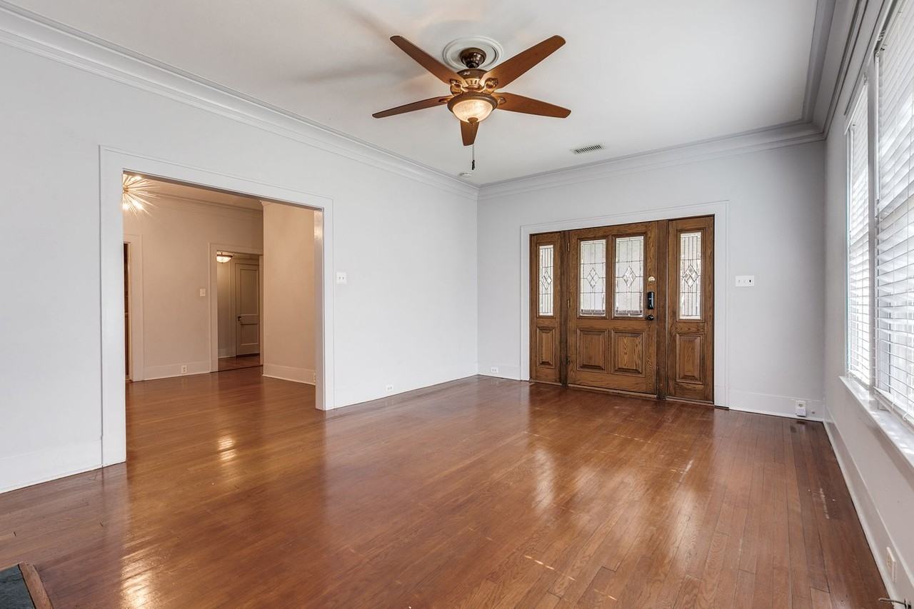 411 E Huisache Ave - Photo 6 of 26