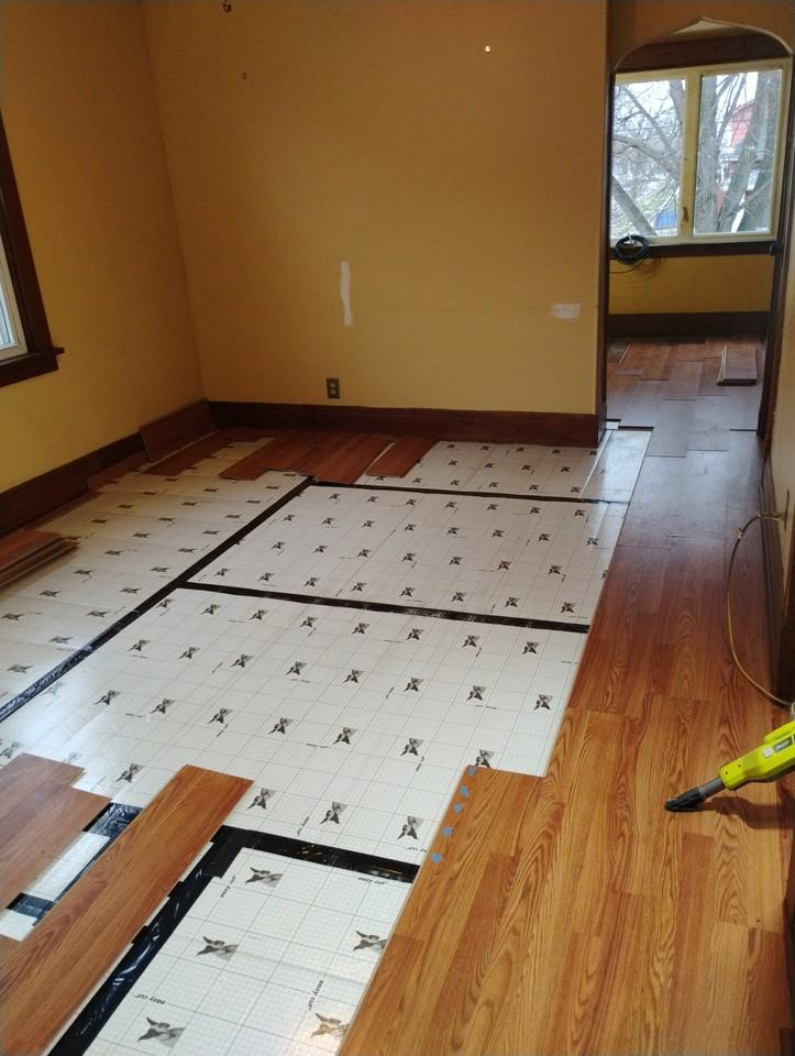 566 Doat St - Photo 2 of 5