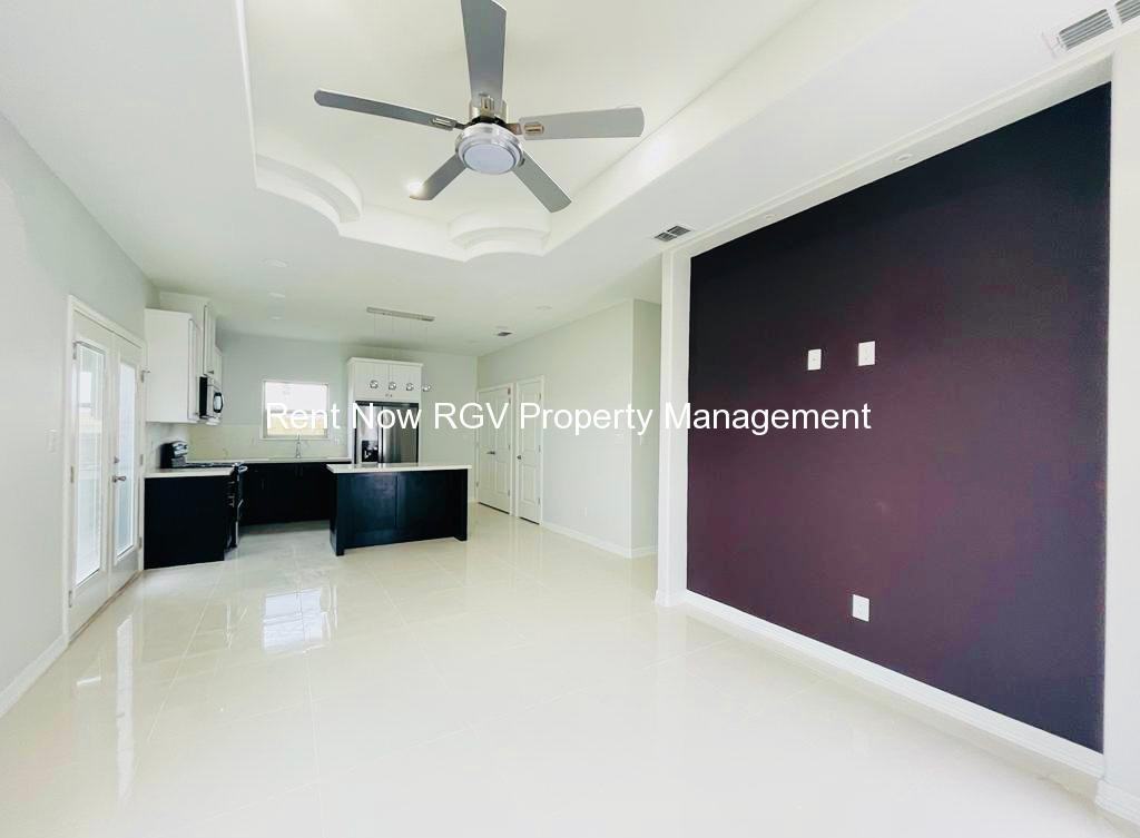 208 W Rutherford Ave #3 - Photo 3 of 8