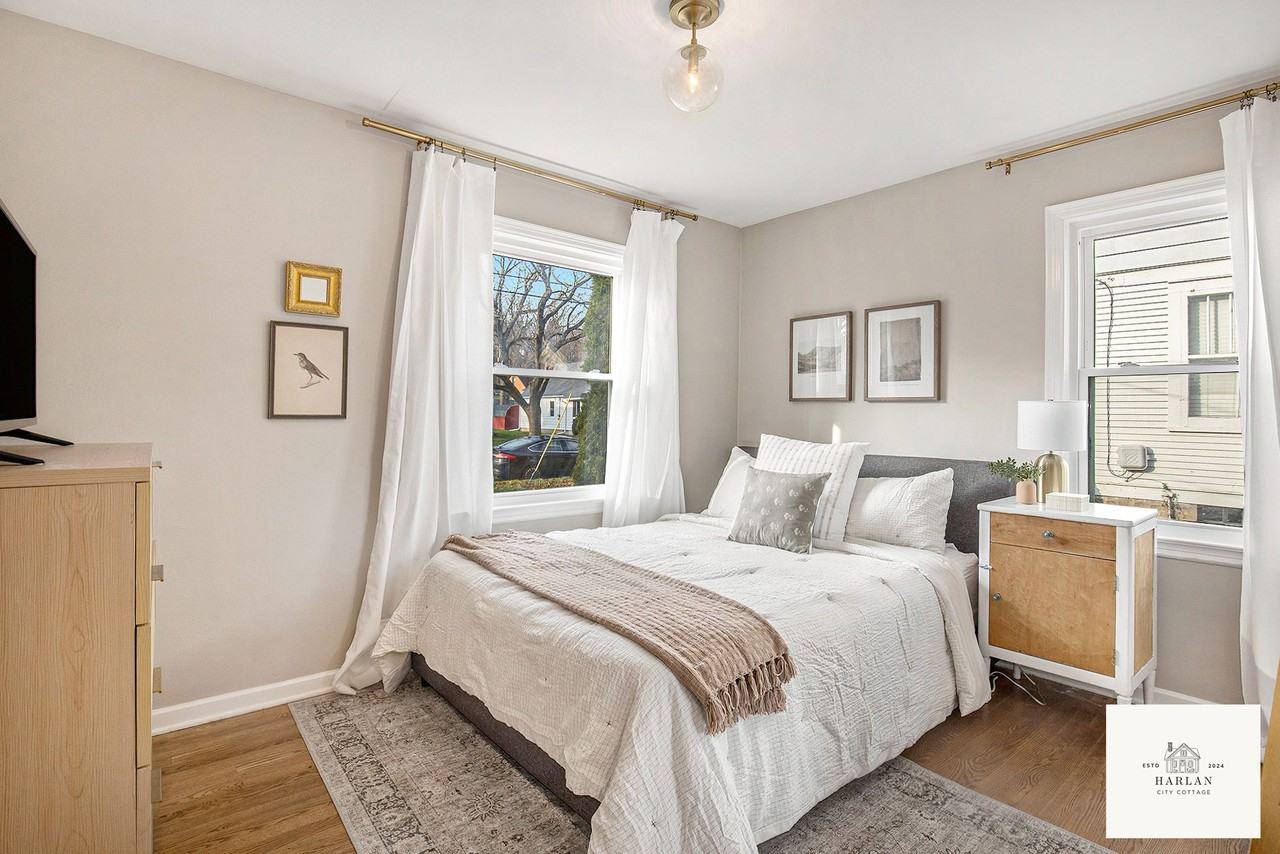706 Harlan Ave Ne #NA - Photo 2 of 31
