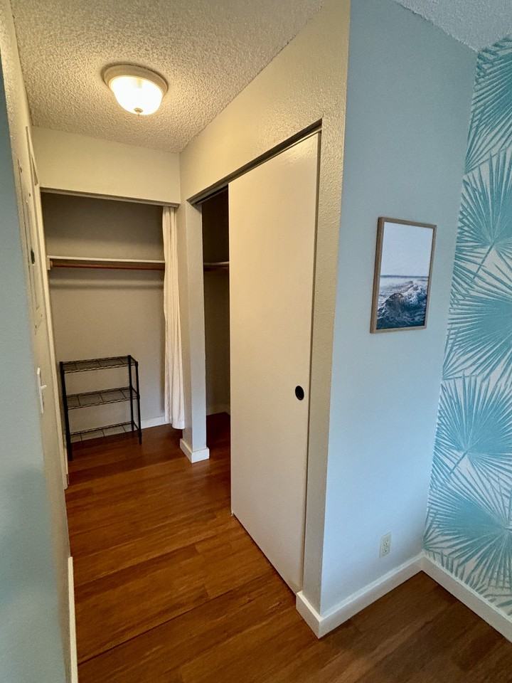 140 Uwapo Rd #29-202 - Photo 2 of 17