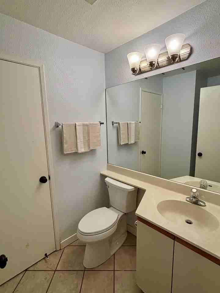 140 Uwapo Rd #29-202 - Photo 4 of 17