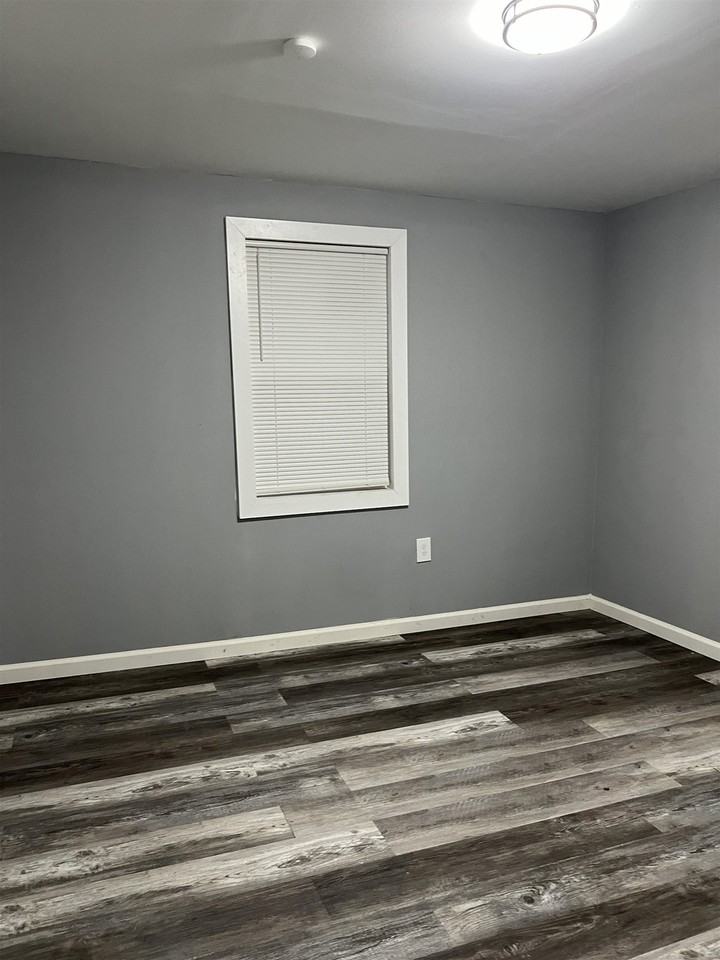 2545 Spottswood Ave #NA - Photo 2 of 19