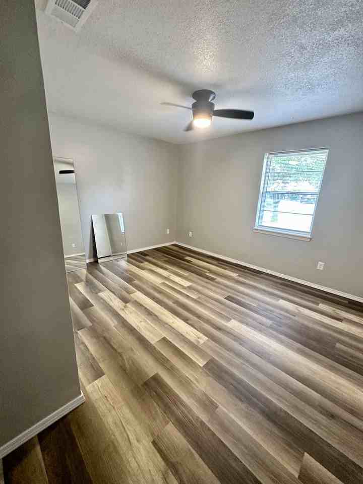 1204 Blueridge Pkwy #NA - Photo 5 of 12