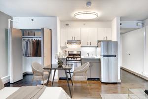 featured image of 400 Northeast 45th Street