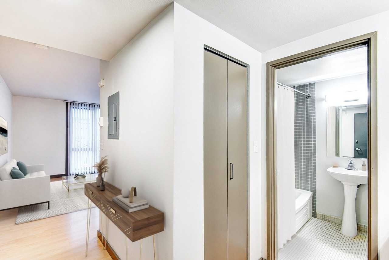 Cosmopolitan - Photo 4 of 34