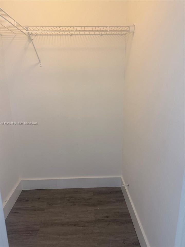 2234 Nw 52nd Ave #2234 - Photo 5 of 19