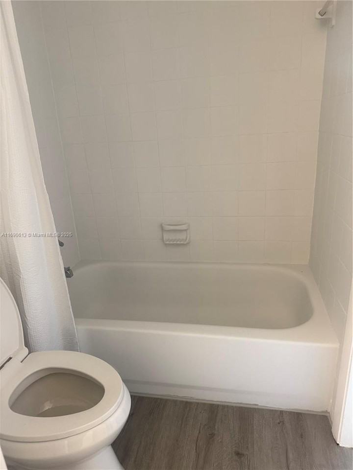 2234 Nw 52nd Ave #2234 - Photo 7 of 19