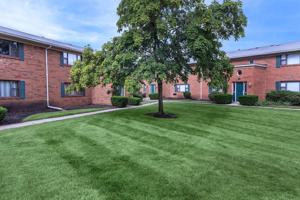 featured image of 2898 Parlin Dr