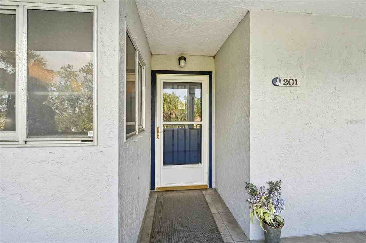 1050 Riverside Dr #A201 - Photo 3 of 50