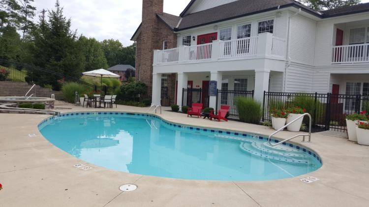 Glenbridge Manors Apartment Homes - Photo 3 of 41