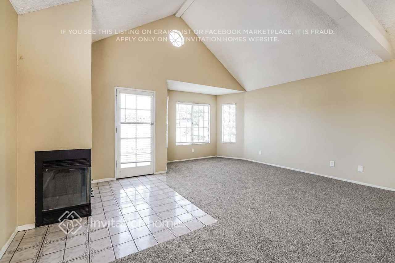 2666 East Jefferson Street - Photo 4 of 16