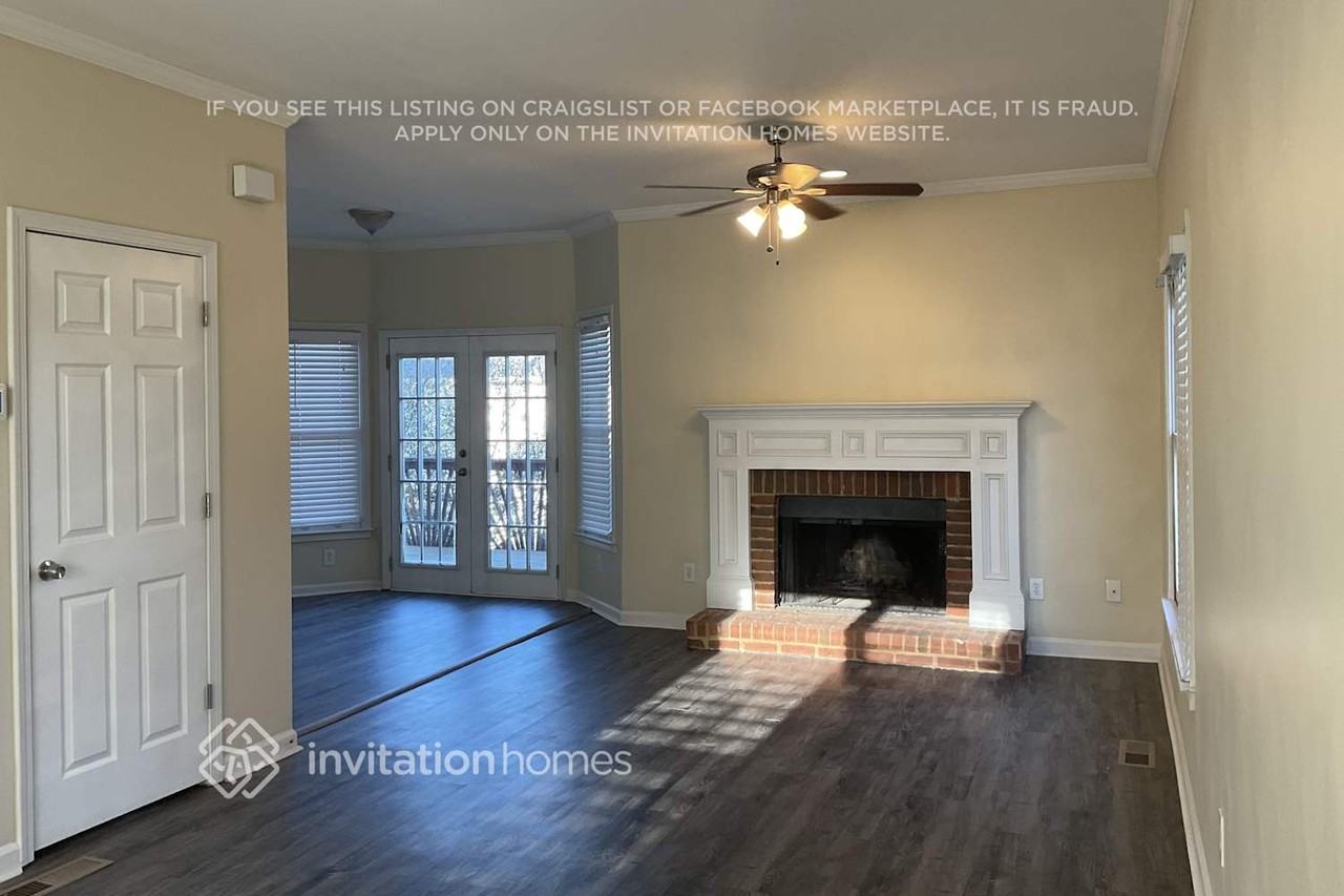 938 Leeds Castle Way - Photo 2 of 9